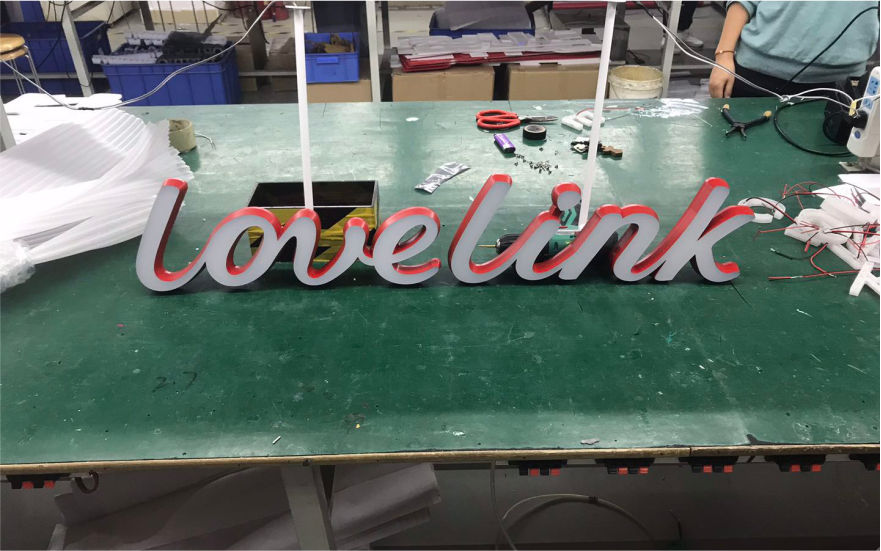 Love Link情侣珠宝品牌连锁店迷你发光字